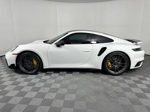 2025 Porsche 911 Turbo S
