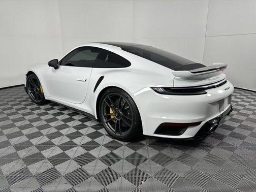 2025 Porsche 911 Turbo S