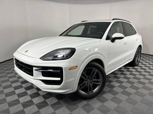 2025 Porsche Cayenne AWD