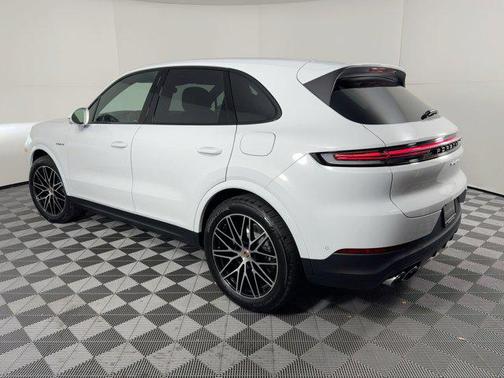 2026 Porsche Cayenne Cayenne