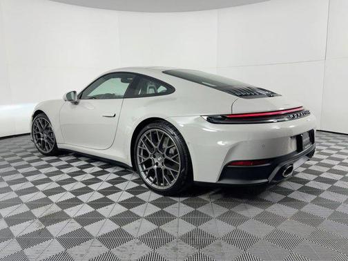 2026 Porsche 911 Carrera