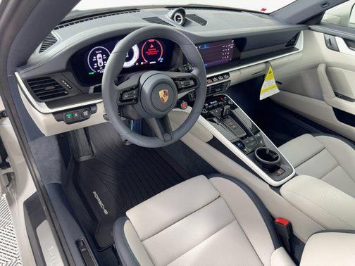 2026 Porsche 911 Carrera