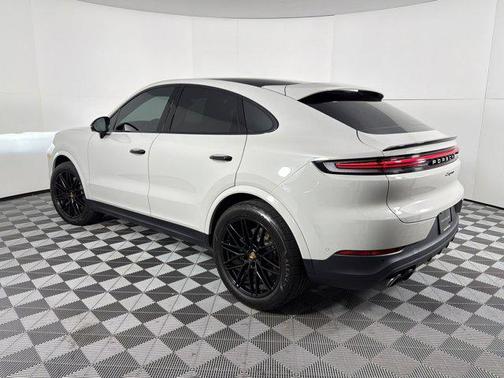 Chalk 2024 Porsche Cayenne Cayenne