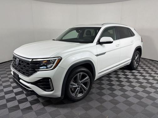 Opal White Pearl 2024 Volkswagen Atlas Cross Sport 2.0T SEL