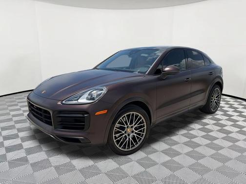 Mahogany Metallic 2023 Porsche Cayenne Platinum Edition