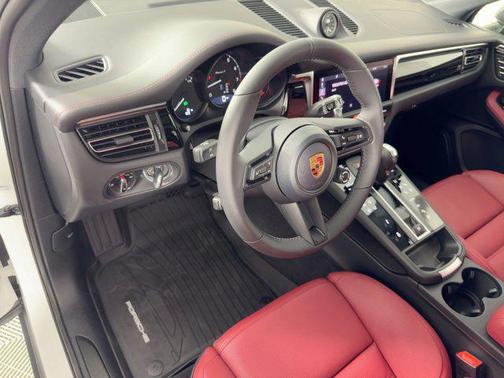 2026 Porsche Macan T