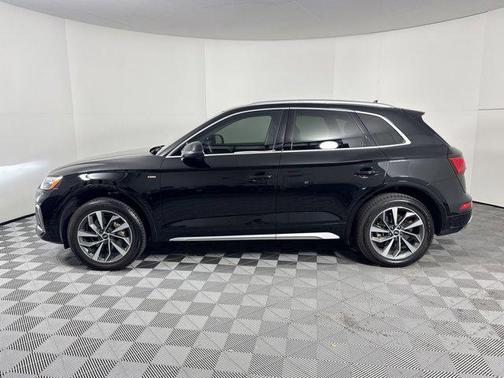 2023 Audi Q5 45 S line Premium Plus