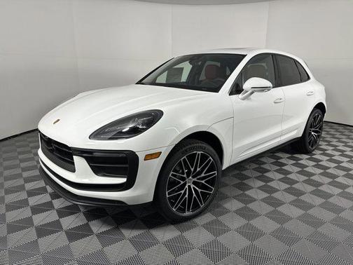 2025 Porsche Macan AWD