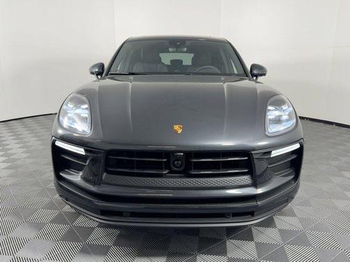 2026 Porsche Macan AWD