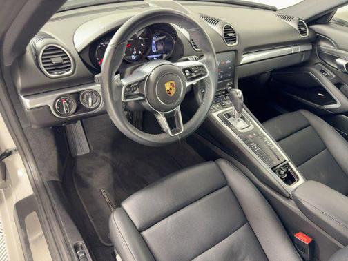 2024 Porsche 718 Cayman Style Edition