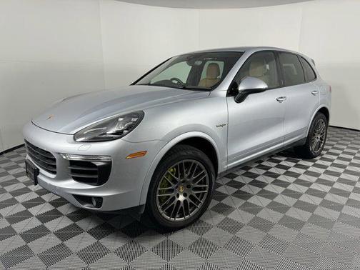 2017 Porsche Cayenne E-Hybrid S