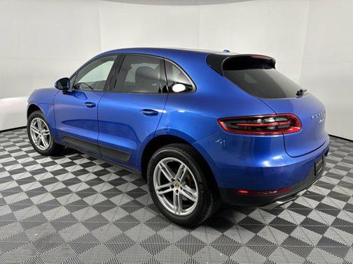 2017 Porsche Macan Base