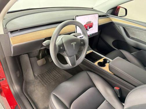 Red Multi-Coat 2022 Tesla Model Y Long Range Dual Motor All-Wheel Drive