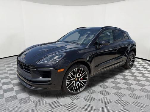 Jet Black Metallic 2024 Porsche Macan Macan GTS