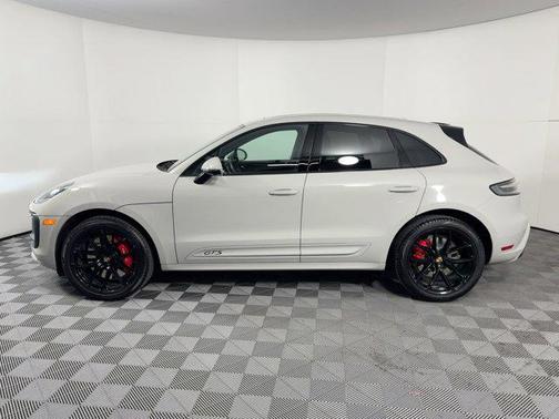 2025 Porsche Macan GTS