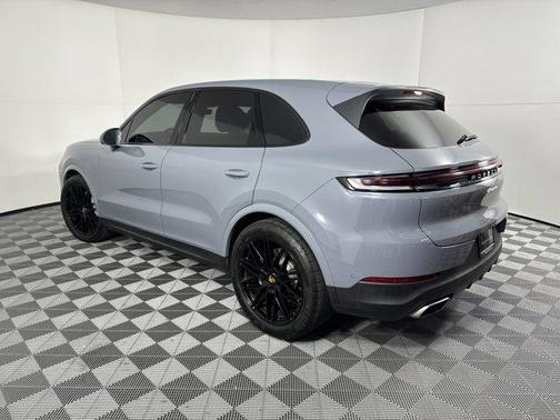 2024 Porsche Cayenne AWD