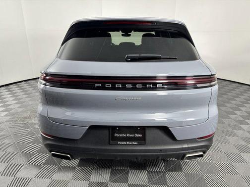 2024 Porsche Cayenne AWD