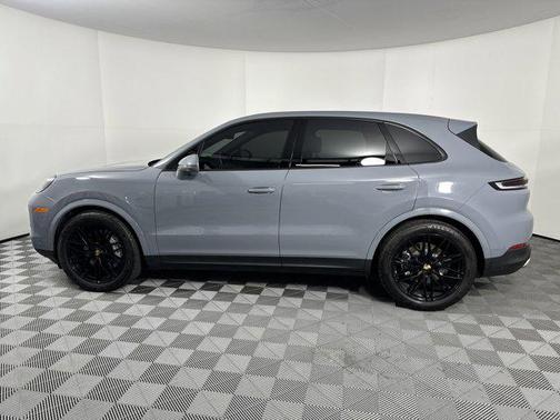 2024 Porsche Cayenne AWD