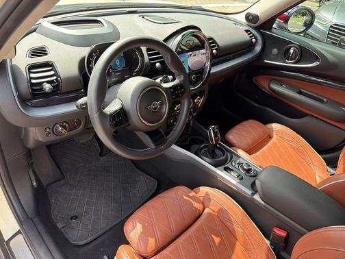 Pepper White 2023 MINI Clubman Cooper S