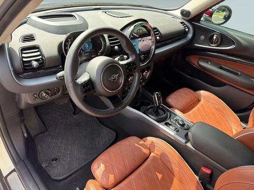 Pepper White 2023 MINI Clubman Cooper S