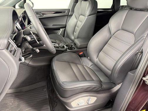 Copper Ruby Metallic 2026 Porsche Macan T