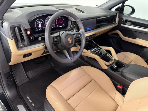 Chromite Black Metallic 2026 Porsche Cayenne Cayenne