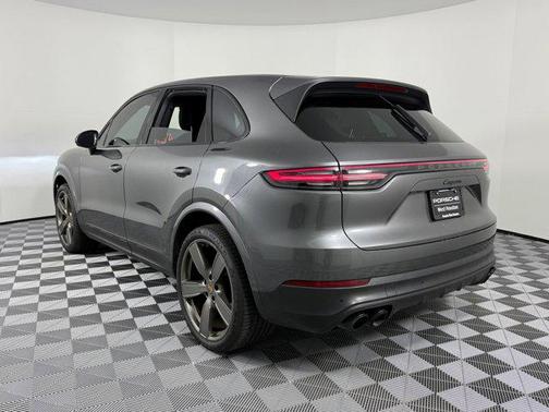2022 Porsche Cayenne Cayenne