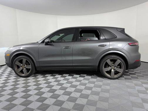 2022 Porsche Cayenne Cayenne
