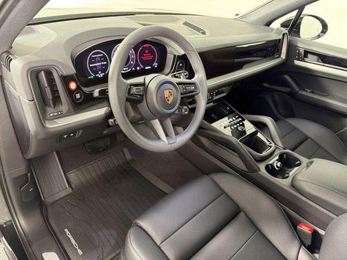 Chromite Black Metallic 2026 Porsche Cayenne Cayenne