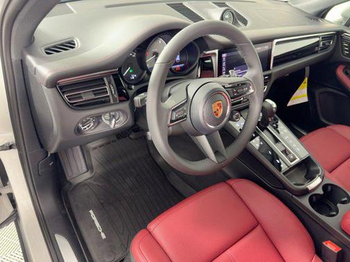 2026 Porsche Macan S