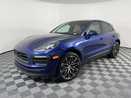 2025 Porsche Macan AWD