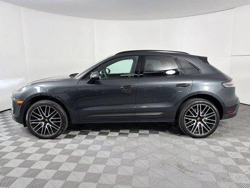 Volcano Grey Metallic 2026 Porsche Macan Macan