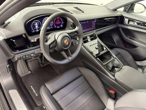 Jet Black Metallic 2026 Porsche Panamera RWD