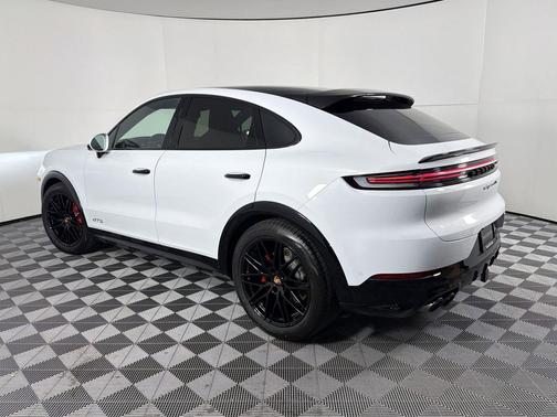Carrara White Metallic 2026 Porsche Cayenne GTS