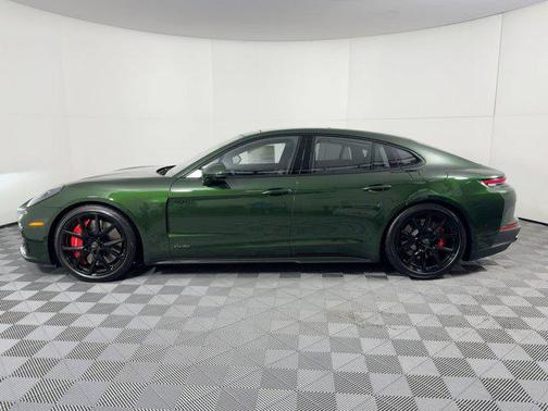 2026 Porsche Panamera Turbo E-Hybrid