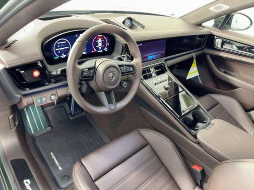 2026 Porsche Panamera Turbo E-Hybrid