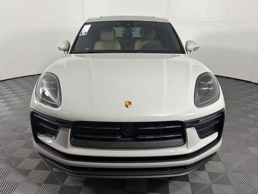 Chalk 2026 Porsche Macan Macan
