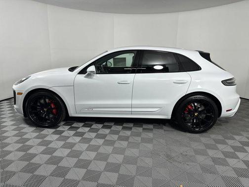 2025 Porsche Macan GTS