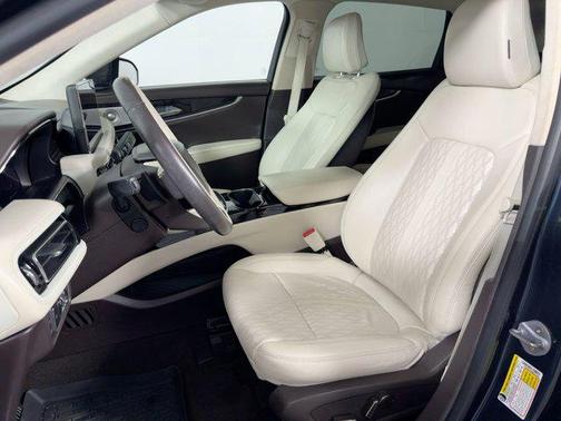2022 Lincoln Nautilus Black Label
