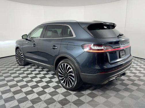 2022 Lincoln Nautilus Black Label