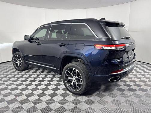2024 Jeep Grand Cherokee Summit