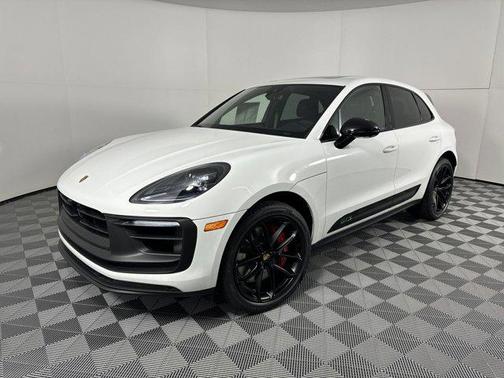 2025 Porsche Macan GTS