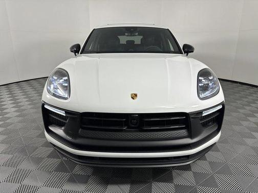2025 Porsche Macan GTS