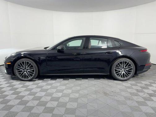 2026 Porsche Panamera RWD
