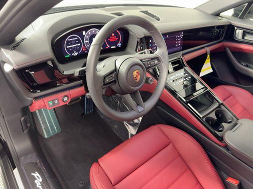 2026 Porsche Panamera RWD