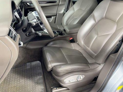 2020 Porsche Macan AWD