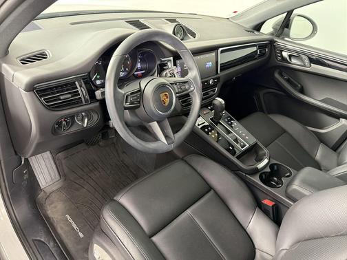 Chalk 2026 Porsche Macan Macan