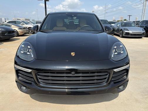 Blue 2018 Porsche Cayenne Cayenne E-Hybrid Platinum Edition