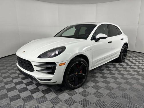 2017 Porsche Macan Turbo