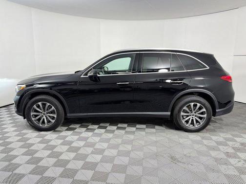 Black 2025 Mercedes-Benz GLC 300 Base